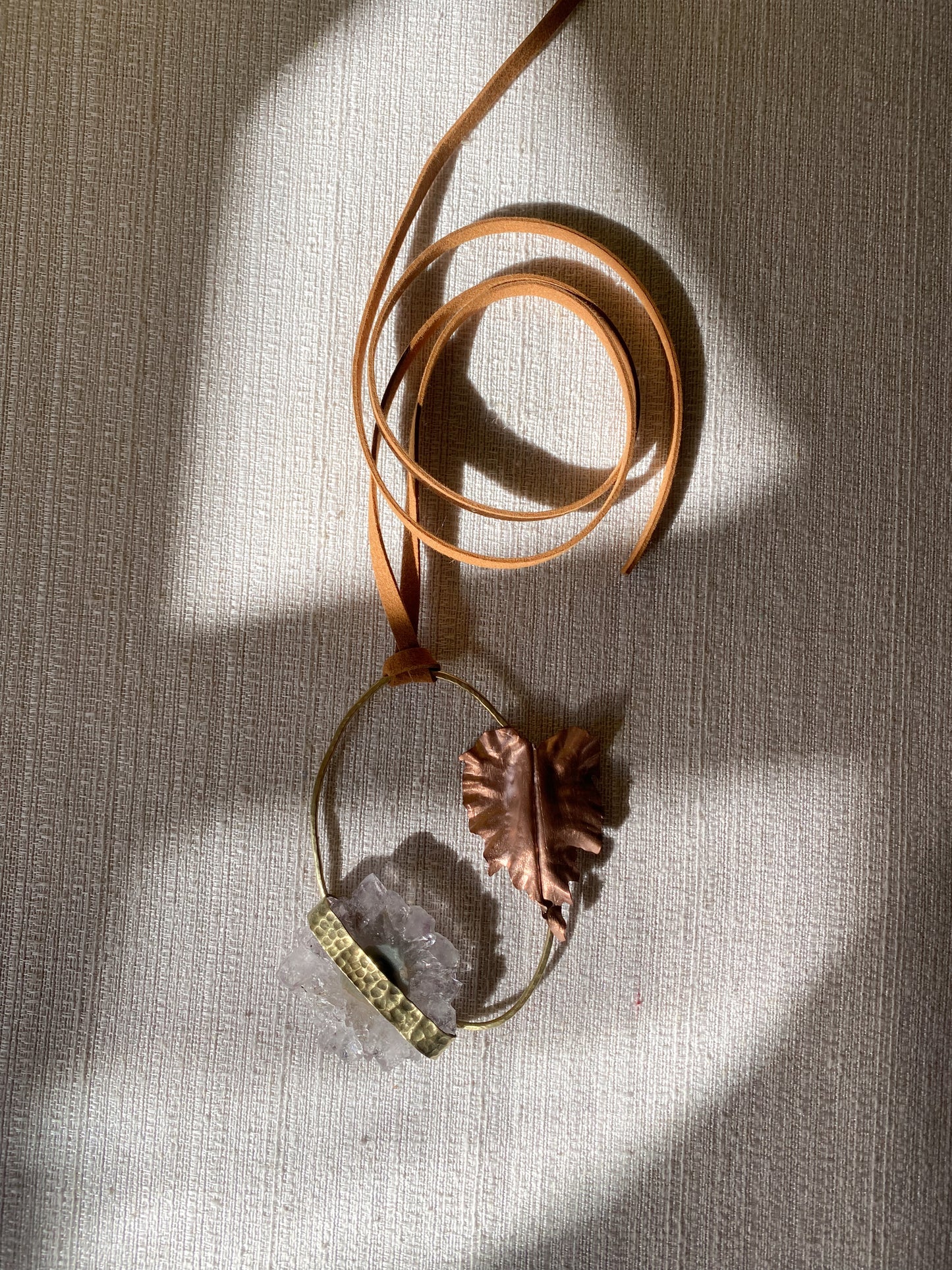 Collar hiedra y estalactita "The Garden Of Stones"