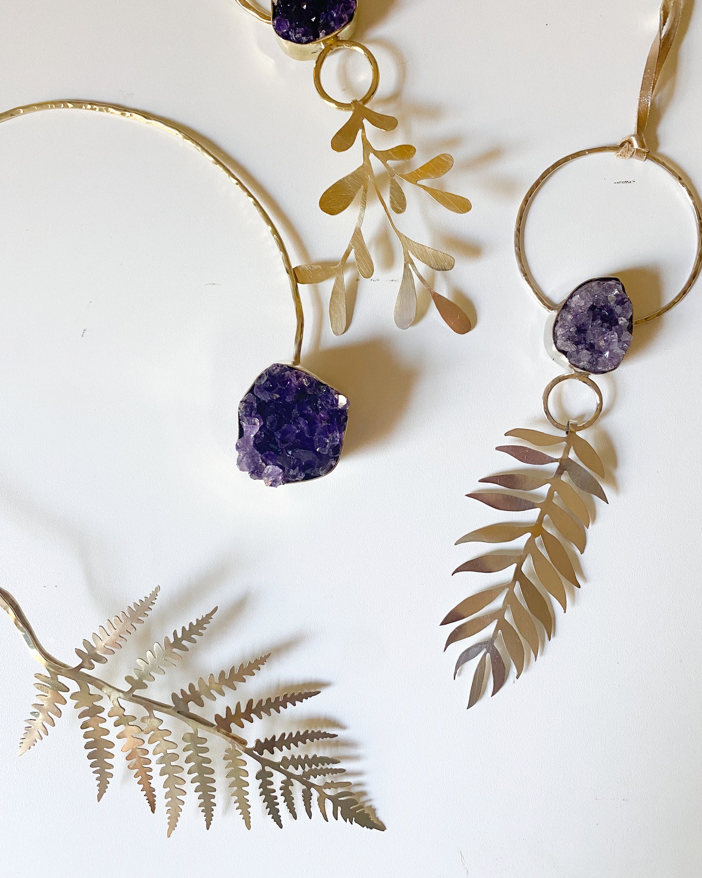 Colgante drusa amatista y hoja de ruda