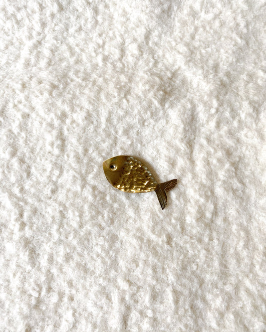 Prendedor- broche Mojarrita en latón