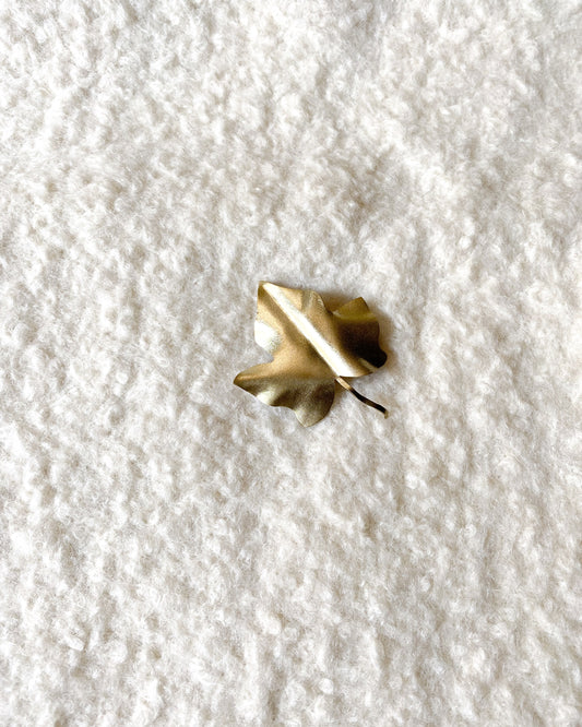 Prendedor- broche Hoja de otoño latón